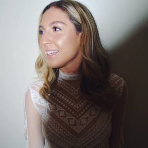 Meet your Posher, Savannah